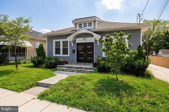 236 PEABODY ST NW, Washington, DC 20011
