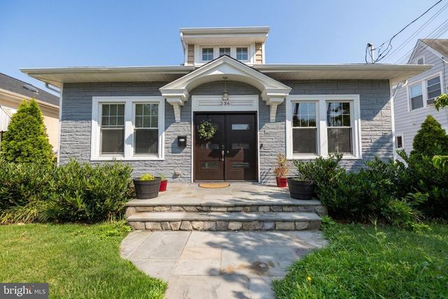 236 PEABODY ST NW, Washington, DC 20011
