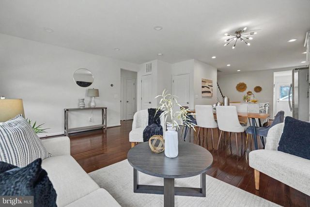 236 PEABODY ST NW, Washington, DC 20011