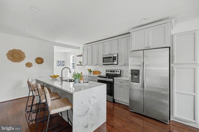 236 PEABODY ST NW, Washington, DC 20011