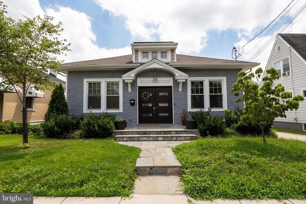236 PEABODY ST NW, Washington, DC 20011