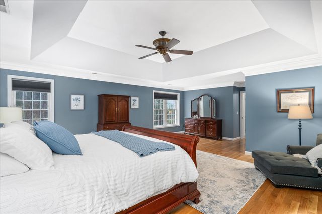 1 Dorothys Way, Bedford, NH 03110