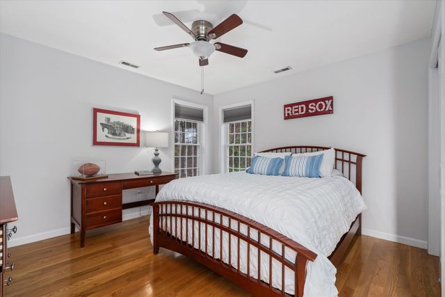 1 Dorothys Way, Bedford, NH 03110