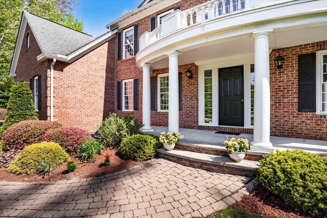 1 Dorothys Way, Bedford, NH 03110