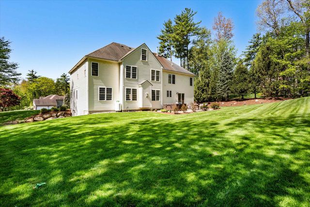 1 Dorothys Way, Bedford, NH 03110