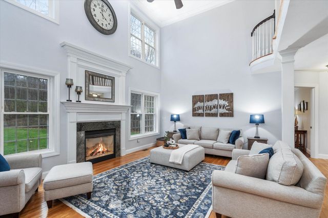 1 Dorothys Way, Bedford, NH 03110