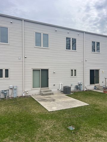 908 East Street, Lemont, IL 60439