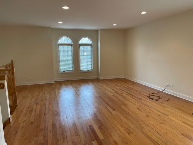 908 East Street, Lemont, IL 60439