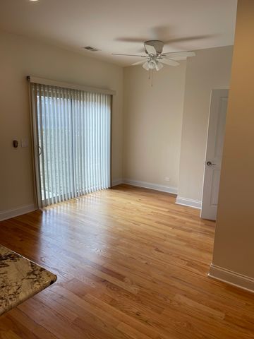 908 East Street, Lemont, IL 60439