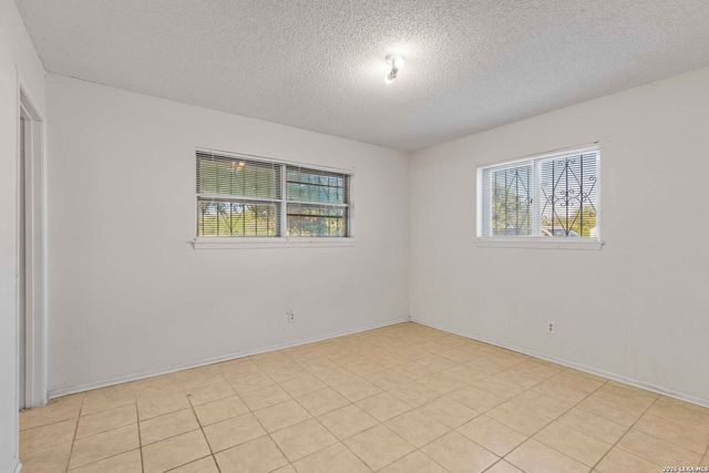 7134 Timbercreek Dr., San Antonio, TX 78227