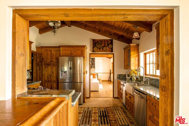 33269 Mulholland Highway, Malibu, CA 90265