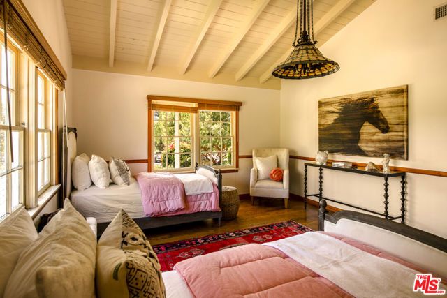 33269 Mulholland Highway, Malibu, CA 90265