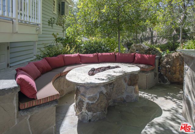 33269 Mulholland Highway, Malibu, CA 90265