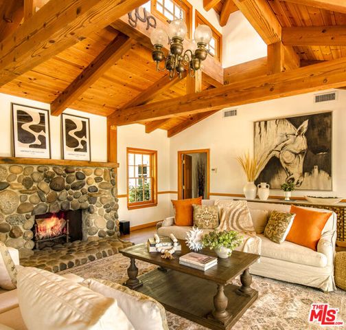 33269 Mulholland Highway, Malibu, CA 90265