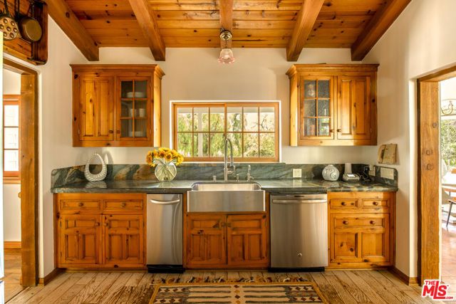 33269 Mulholland Highway, Malibu, CA 90265