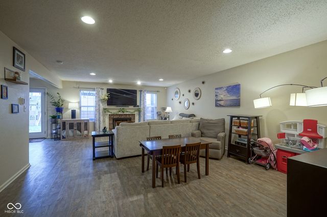 12465 Old Pond Road, Noblesville, IN 46060