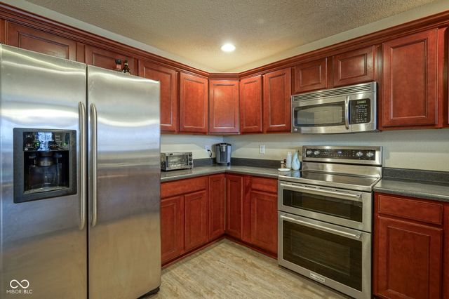 12465 Old Pond Road, Noblesville, IN 46060