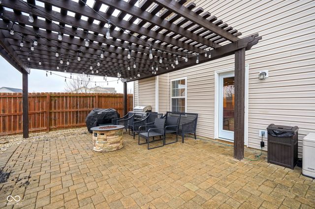 12465 Old Pond Road, Noblesville, IN 46060