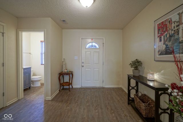 12465 Old Pond Road, Noblesville, IN 46060