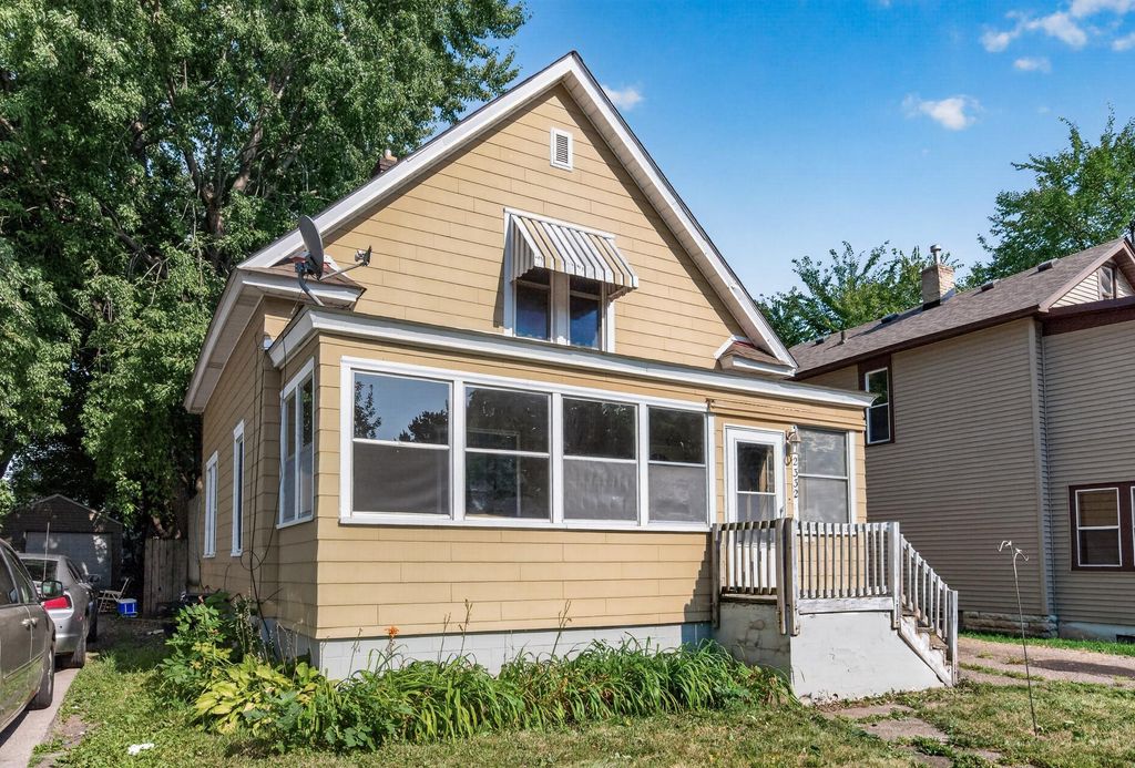 2332 Sheridan Avenue N, Minneapolis, MN 55411 — photo 2