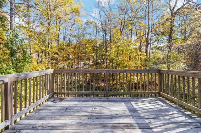 2725 Wildflower Lane, Snellville, GA 30039