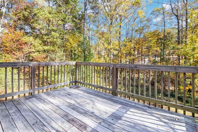 2725 Wildflower Lane, Snellville, GA 30039