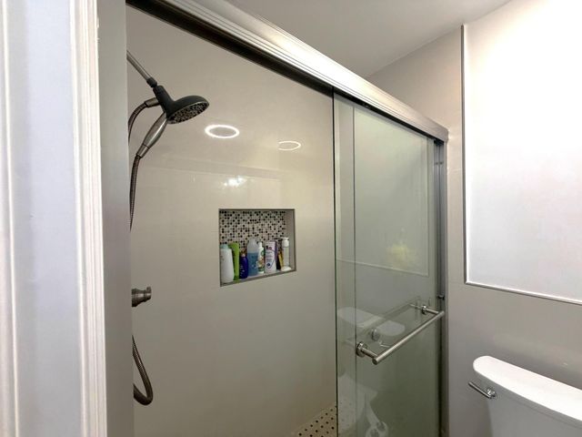 6575 W 27th Court 21-46, Hialeah, FL 33016