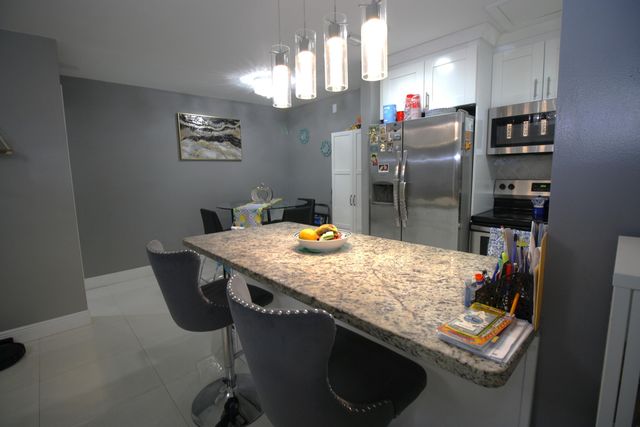 6575 W 27th Court 21-46, Hialeah, FL 33016