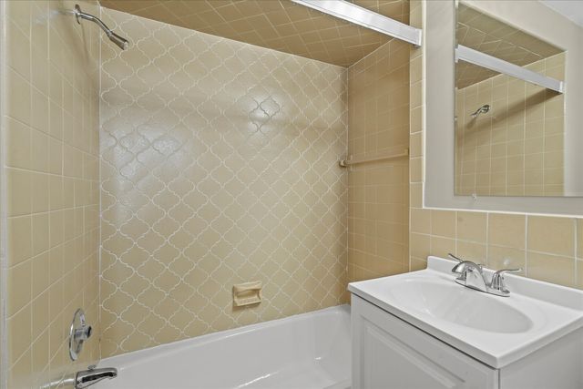 3601 S 57th Court, Cicero, IL 60804