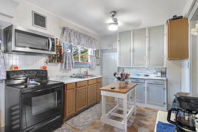 1749 Forest Avenue, Beloit, WI 53511