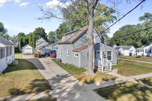 1749 Forest Avenue, Beloit, WI 53511