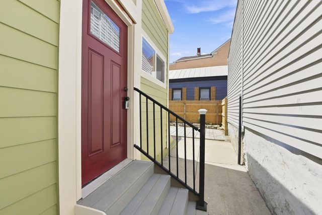 25 W 12th Street, Newport, KY 41071