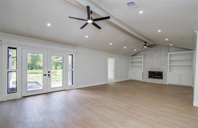 1602 Baker Drive, Tomball, TX 77375