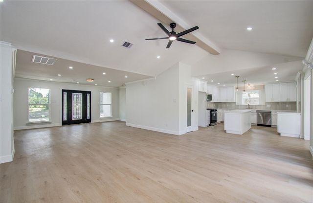 1602 Baker Drive, Tomball, TX 77375