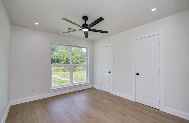 1602 Baker Drive, Tomball, TX 77375