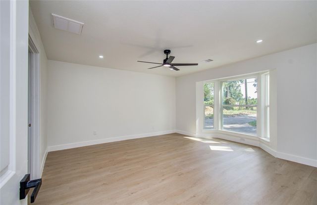 1602 Baker Drive, Tomball, TX 77375