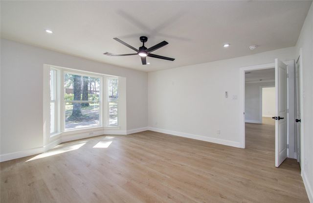 1602 Baker Drive, Tomball, TX 77375