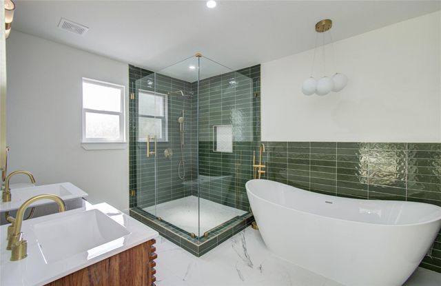 1602 Baker Drive, Tomball, TX 77375