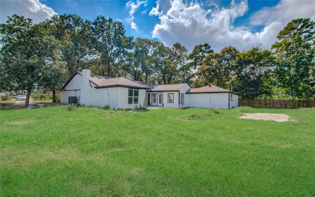 1602 Baker Drive, Tomball, TX 77375