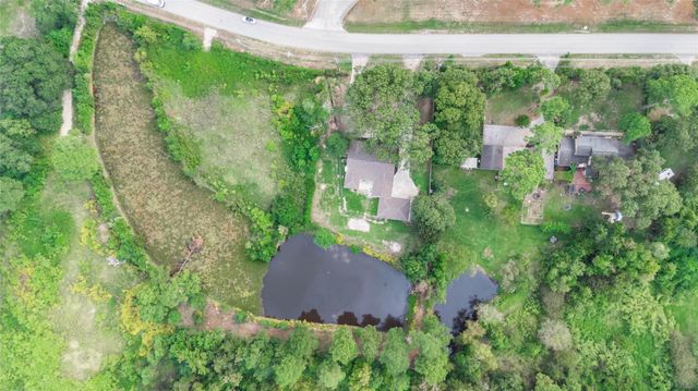 1602 Baker Drive, Tomball, TX 77375