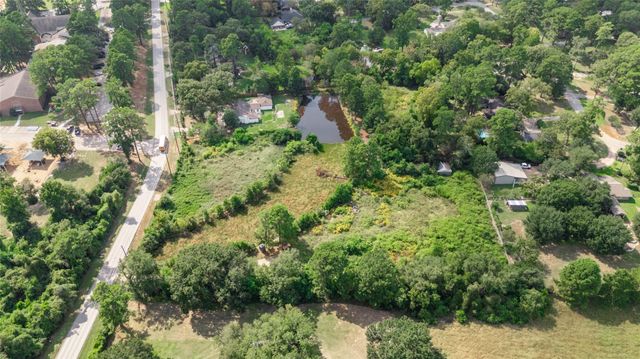 1602 Baker Drive, Tomball, TX 77375