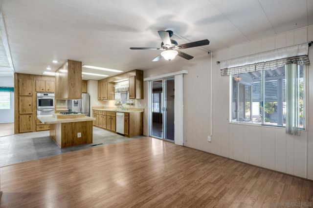 276 N El Camino Real 44, Oceanside, CA 92058