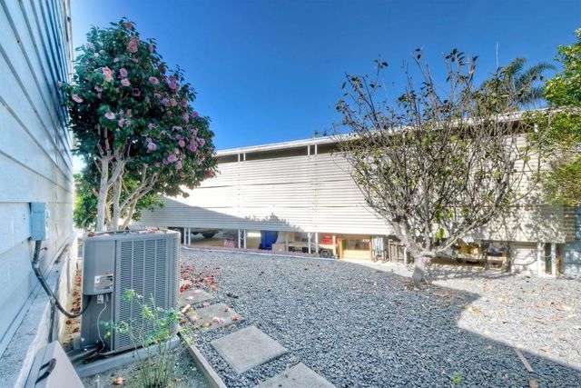 276 N El Camino Real 44, Oceanside, CA 92058