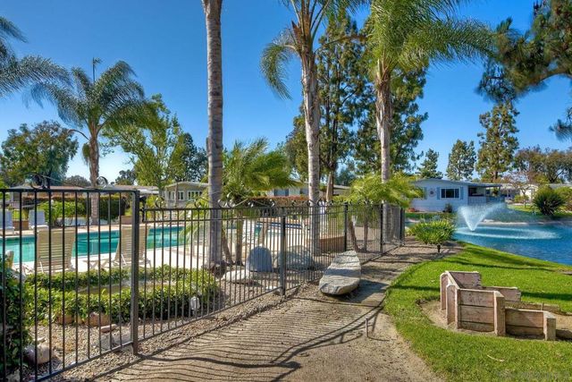 276 N El Camino Real 44, Oceanside, CA 92058