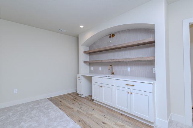 820 Hamilton Road, Waukee, IA 50263