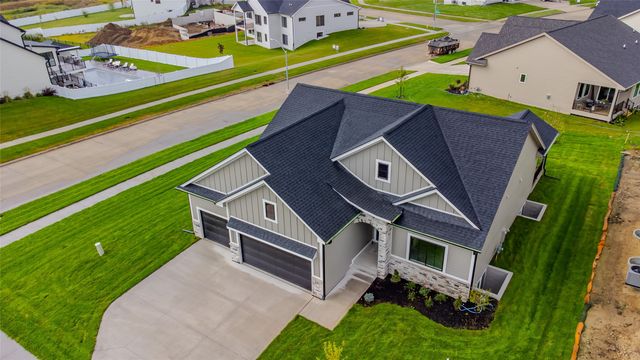 820 Hamilton Road, Waukee, IA 50263