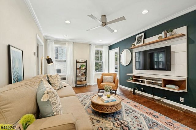 23 Broadview Ave, Maplewood Twp., NJ 07040