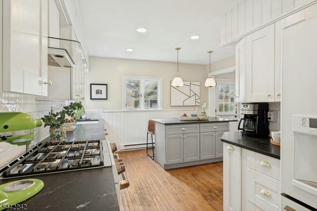 23 Broadview Ave, Maplewood Twp., NJ 07040