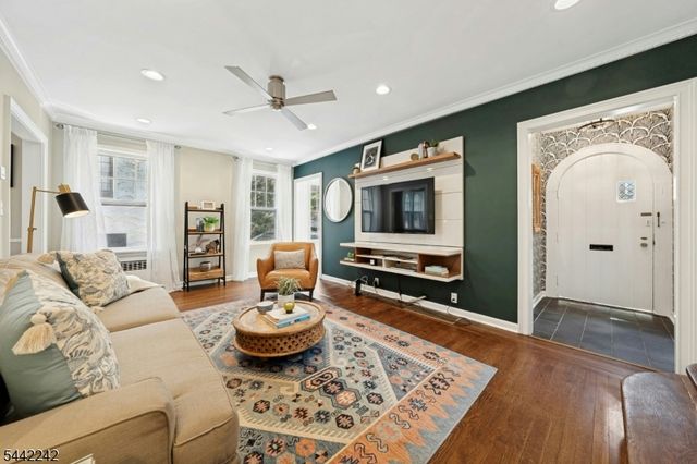 23 Broadview Ave, Maplewood Twp., NJ 07040