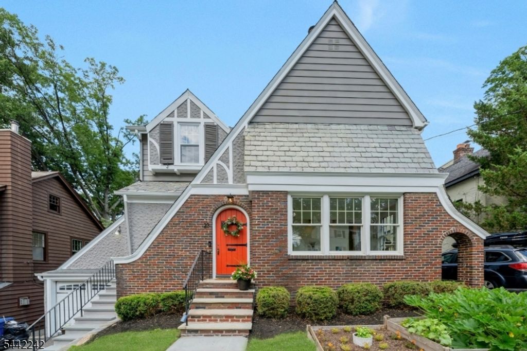 23 Broadview Ave, Maplewood Twp., NJ 07040